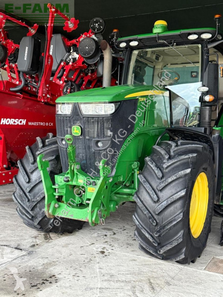 Lantbrukstraktor John Deere 7230R
