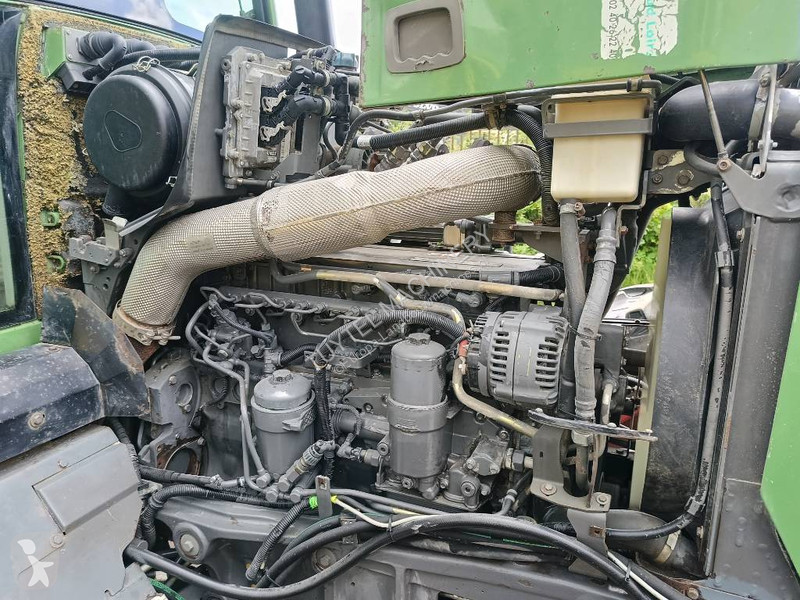 Lantbrukstraktor Fendt 712 Vario TMS fronthef...