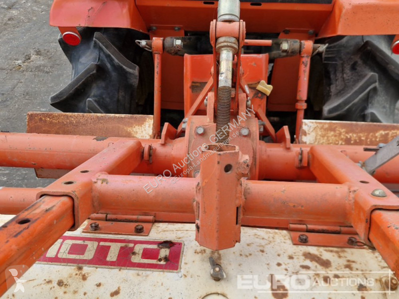 Lantbrukstraktor Hinomoto C144