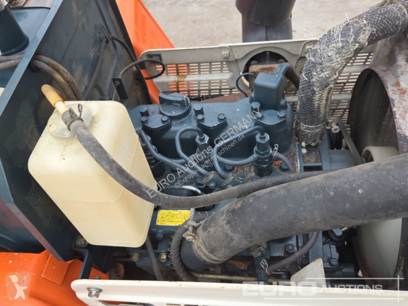 جرار زراعي Kubota B1402DT