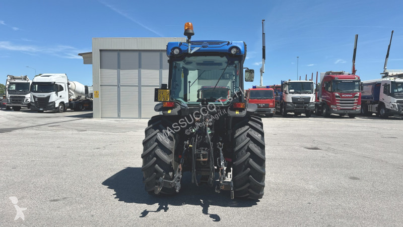 Lantbrukstraktor New Holland T4.100LP 4X4
