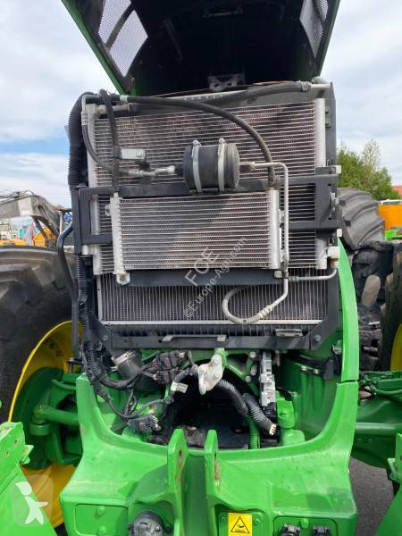 Lantbrukstraktor John Deere 7R330...