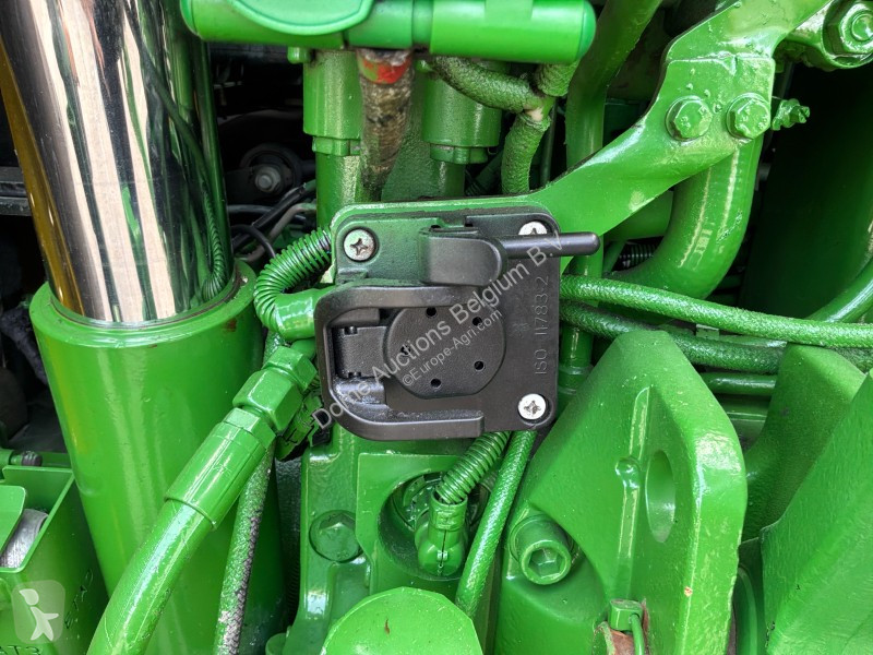 Lantbrukstraktor John Deere 6130R