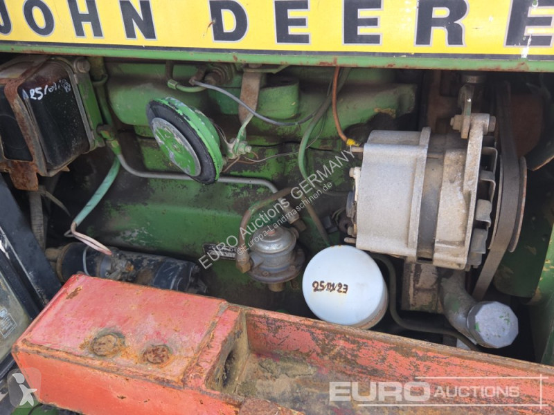 Lantbrukstraktor John Deere 2130