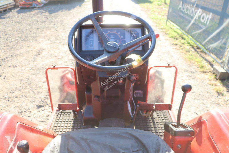 جرار زراعي Yanmar F18D