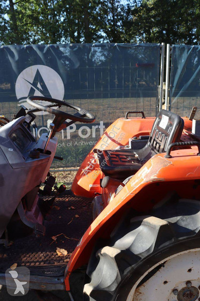 جرار زراعي Kubota GL-23