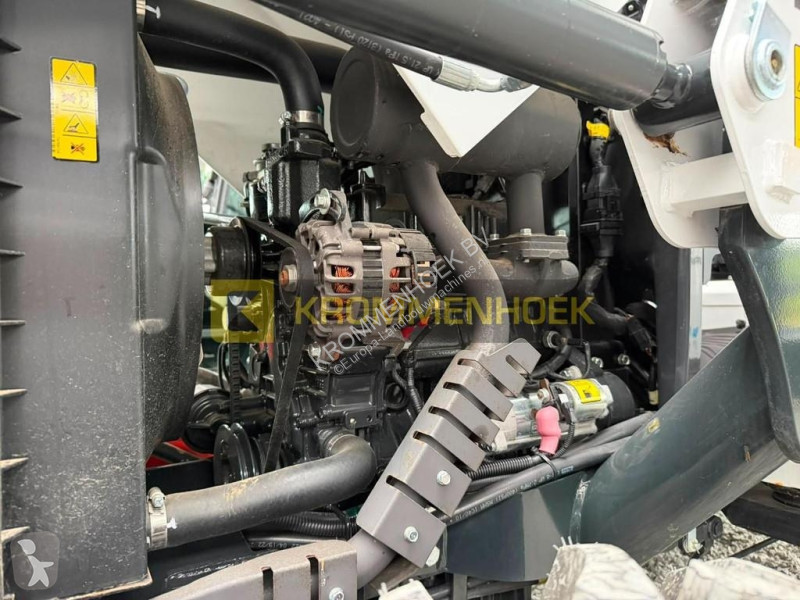 Zemědělský traktor  CT 2025 Front loader FL7