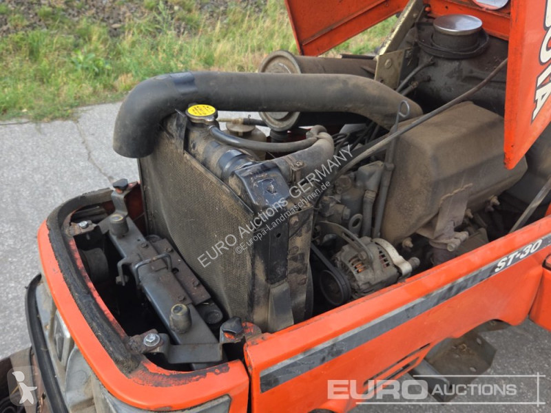 Tractor Kubota ST30