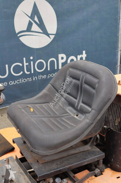 Tractor Agria 8300-D