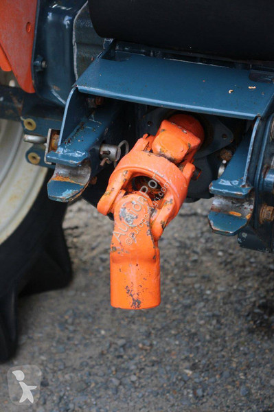 Сільськогосподарський трактор Kubota B1400DT