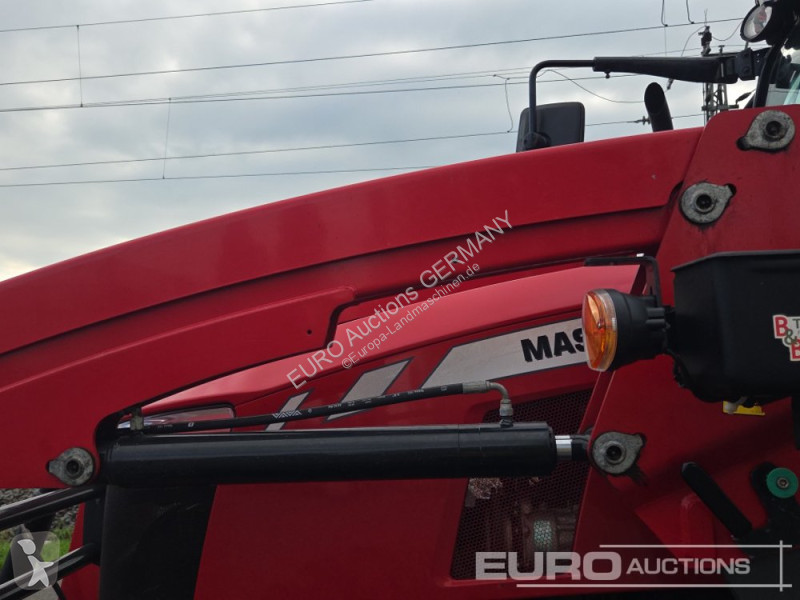 Tractor Massey Ferguson 5711