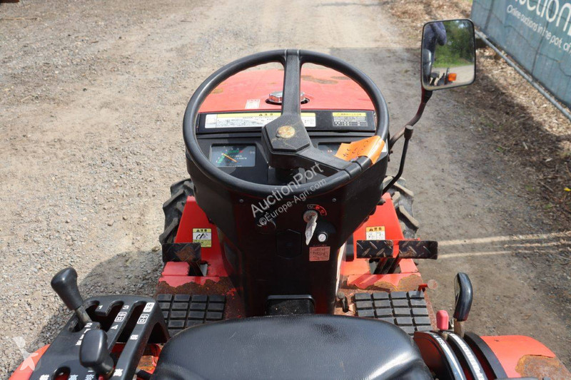 Mitsubishi MT15F tractor