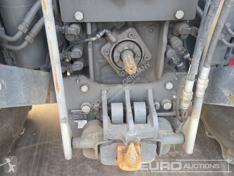 Tractor Massey Ferguson 8S.205 DYNA-7