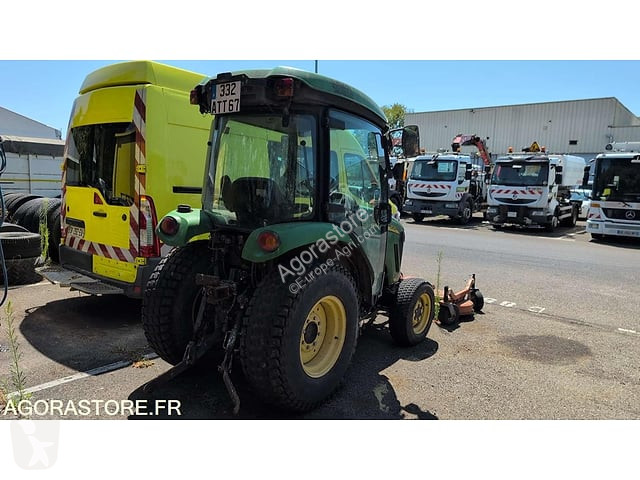Tractor agrícola