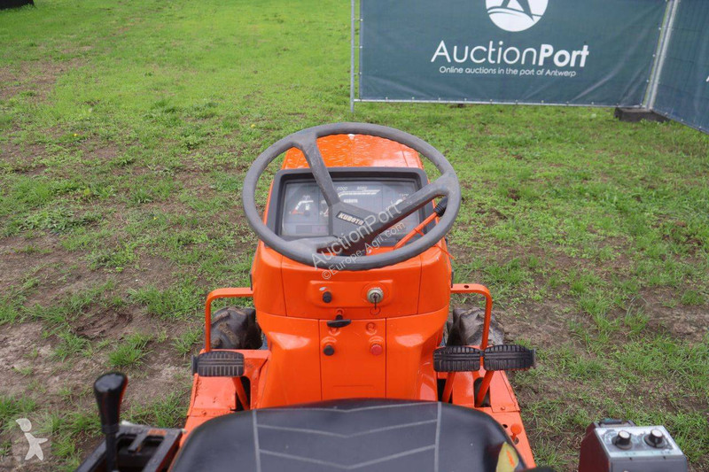 Tractor agrícola Kubota B1-15 Bulltra