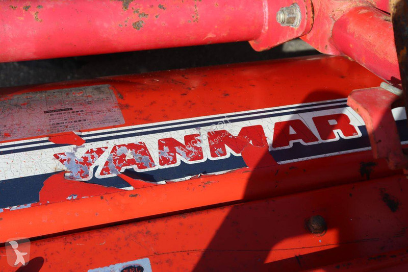 Tractor agrícola Yanmar YM2000B