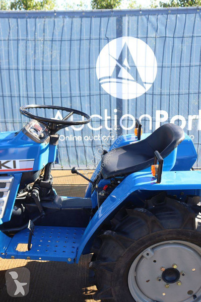 Tractor agrícola Iseki TU1400