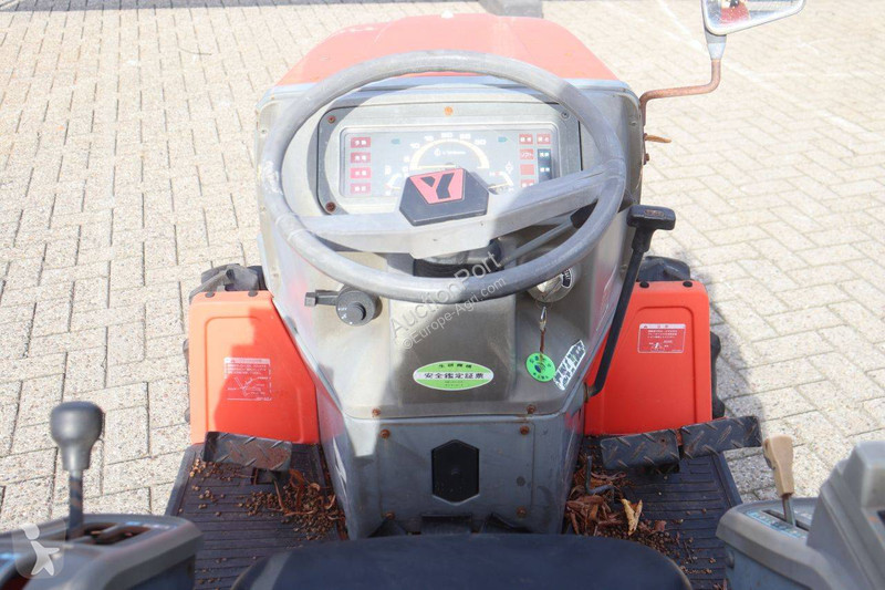 Tractor agrícola Yanmar F-7