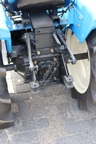 Tractor agrícola Mitsubishi MT1601D