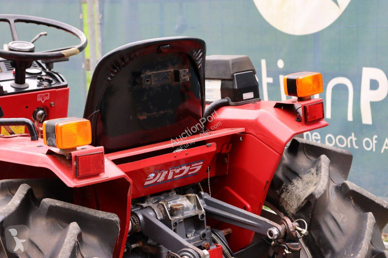 Tractor Shibaura P15F