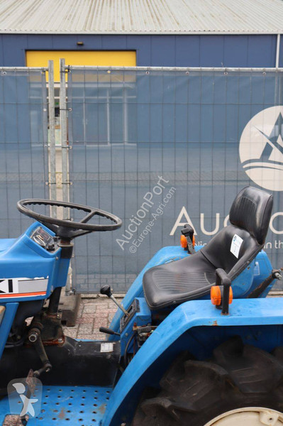 Tracteur agricole Iseki TU1400F