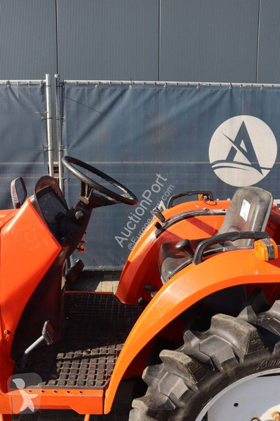 Tracteur agricole Kubota Saturn X-24