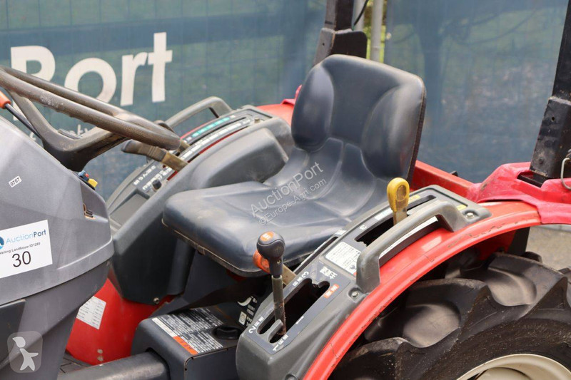 Tractor Mitsubishi GF150