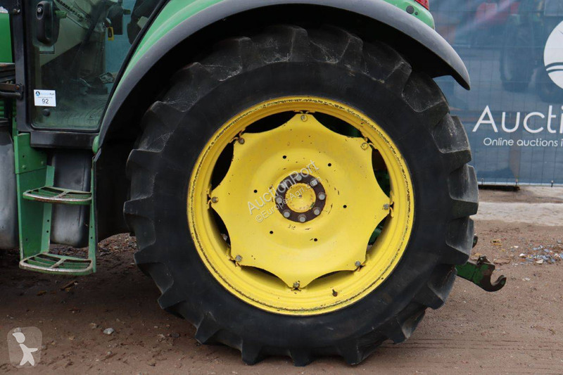 Tractor John Deere 6120
