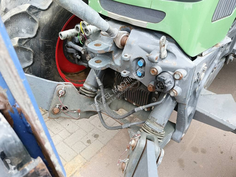 Lantbrukstraktor Fendt 712 Vario TMS fronthef...