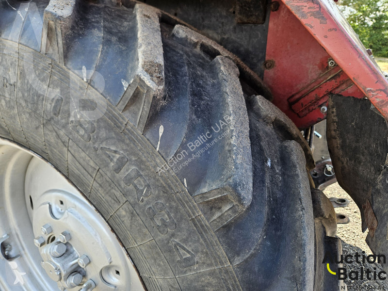 Lantbrukstraktor Belarus MTZ 952