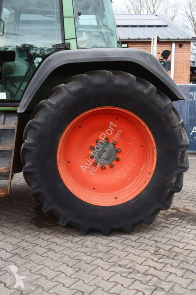 Lantbrukstraktor Fendt 818