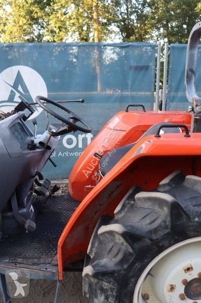 جرار زراعي Kubota GL-29