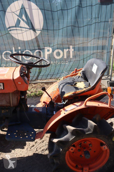 Tractor Kubota B6001