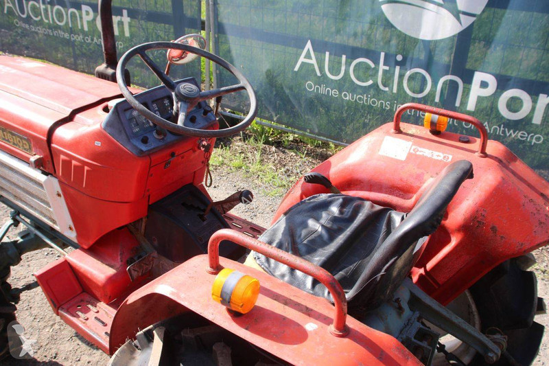 Tractor Yanmar YM1610D