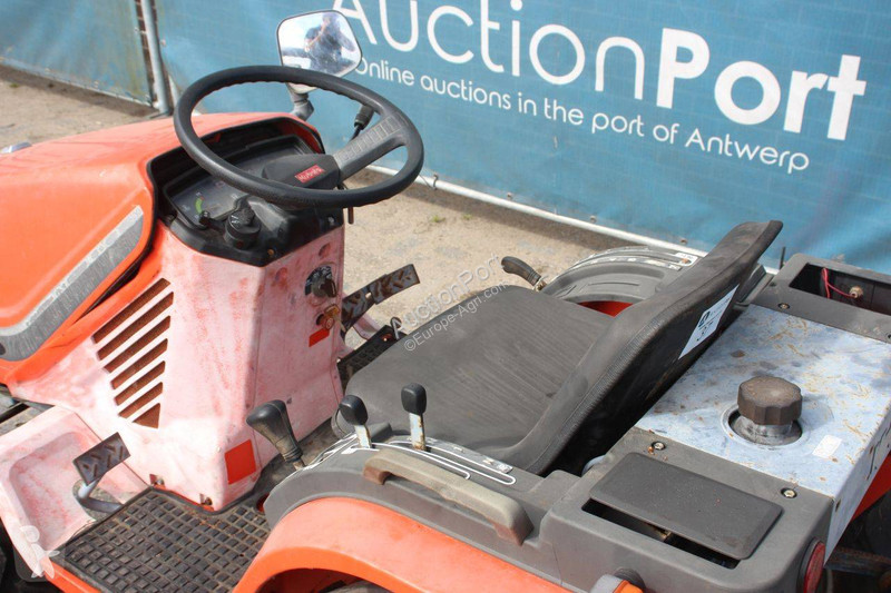 Сільськогосподарський трактор Kubota A-14