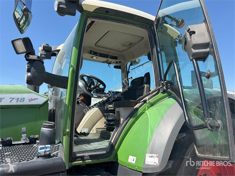 Сільськогосподарський трактор Fendt 718 Vario...