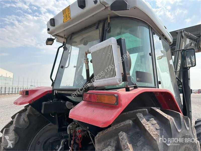 Сільськогосподарський трактор Massey Ferguson 4345