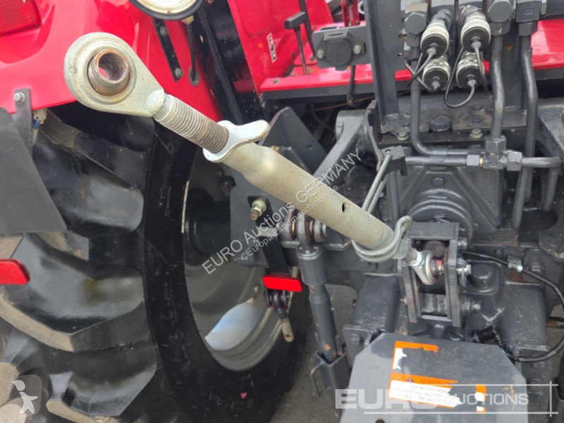 Tractor Mahindra 8560