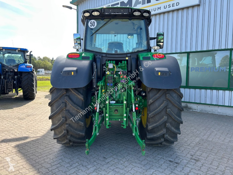 John Deere 185 tractor