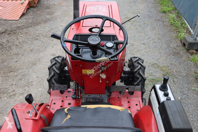 Shibaura P15F tractor
