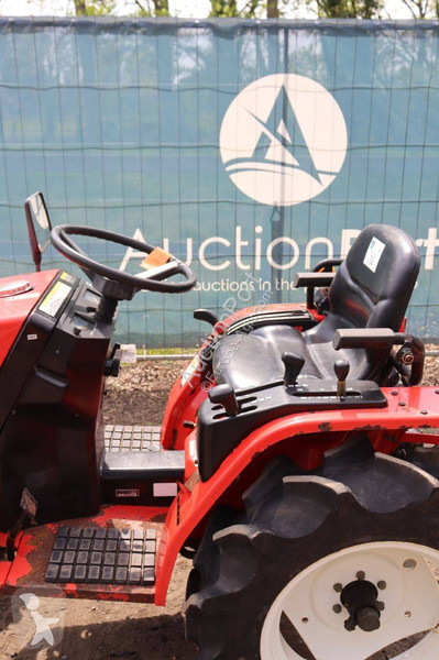 Mitsubishi MT15F tractor