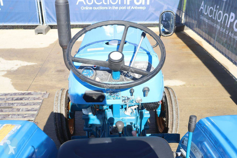 Tractor agrícola Hinomoto E18