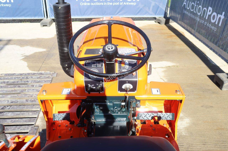 Tractor agrícola Kubota B1702DT