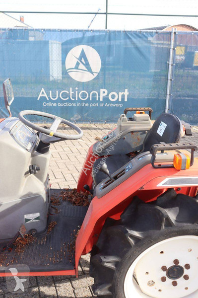 Tractor agrícola Yanmar F-7
