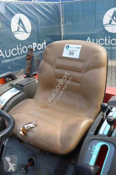 Tractor agrícola Yanmar F220D