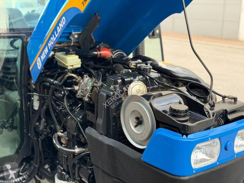 New Holland TN95FA Cab/AC 4RM tractor