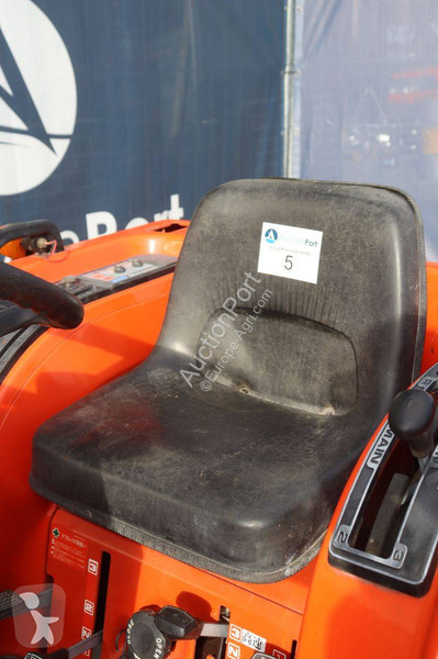 Tractor Kubota Saturn X-24