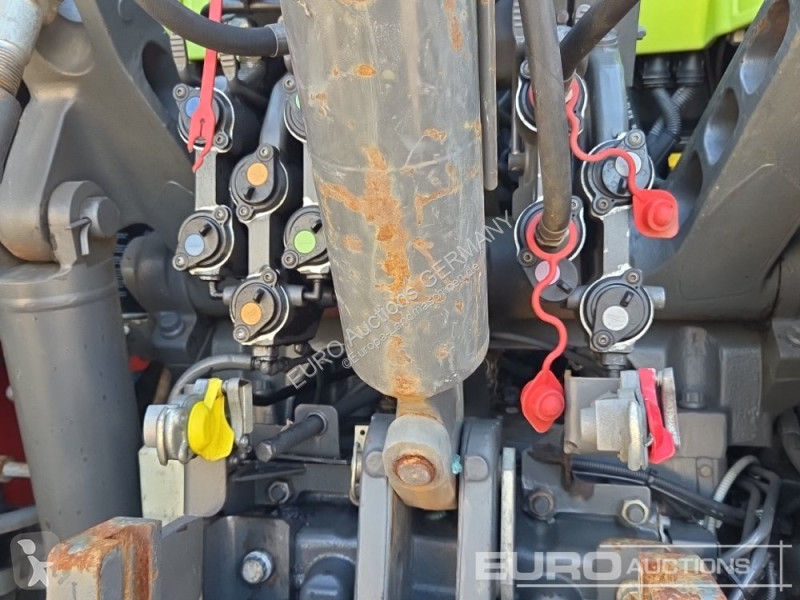 Tracteur agricole Claas Axion 830 CMATIC