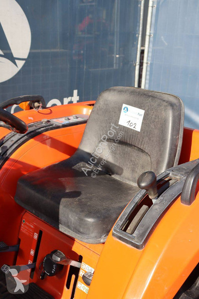 Tracteur agricole Kubota Saturn X-24