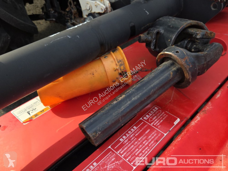 Zemědělský traktor Massey Ferguson 2210